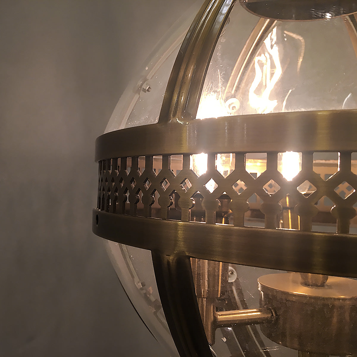 Utah Lantern Table Lamp